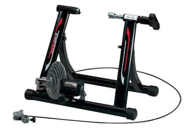 Getting into indoor cycling with Zwift. Need help, please. Bike trainer advice. Accessories too