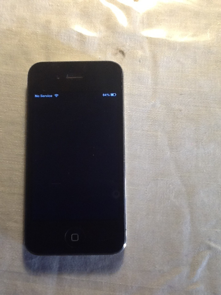 IPhone 4 problem Screen went black
