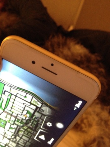 My iPhone 6 has a gap on the top - 1