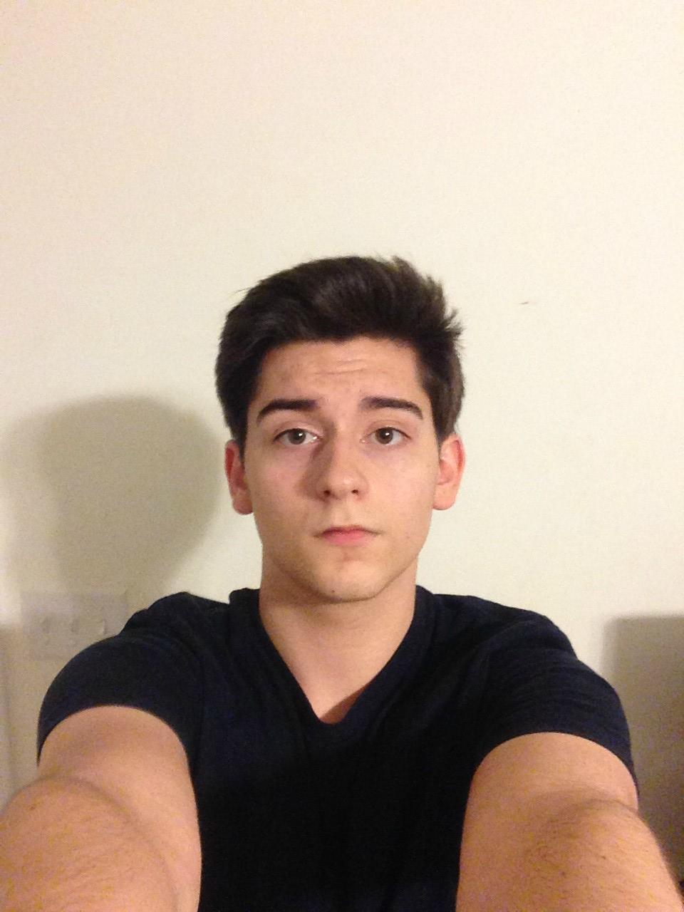 Does lighting drastically change a picture - 1 - 2